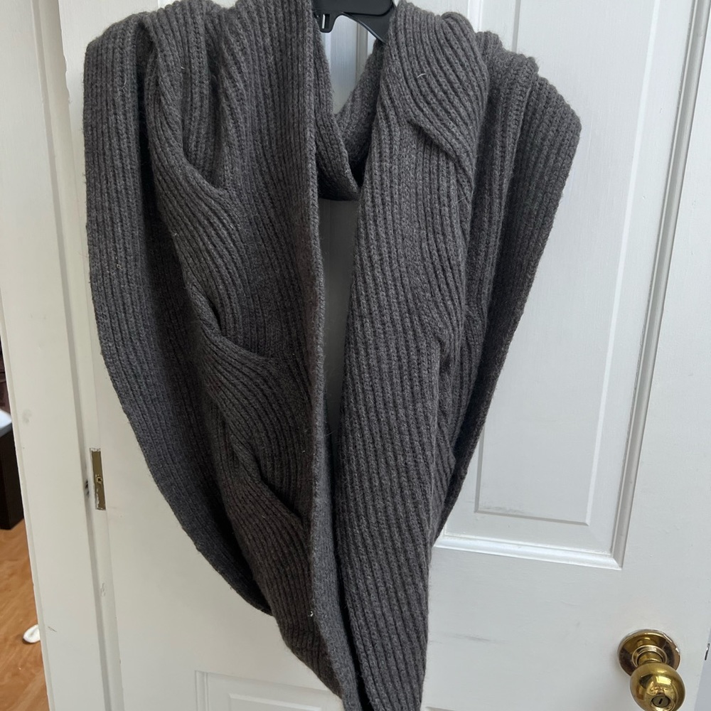 Infinity Scarf - Picture 8 of 10